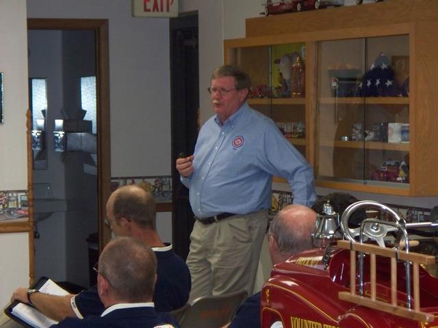 Randy Novak presenting information to the 2008 conference attendees.