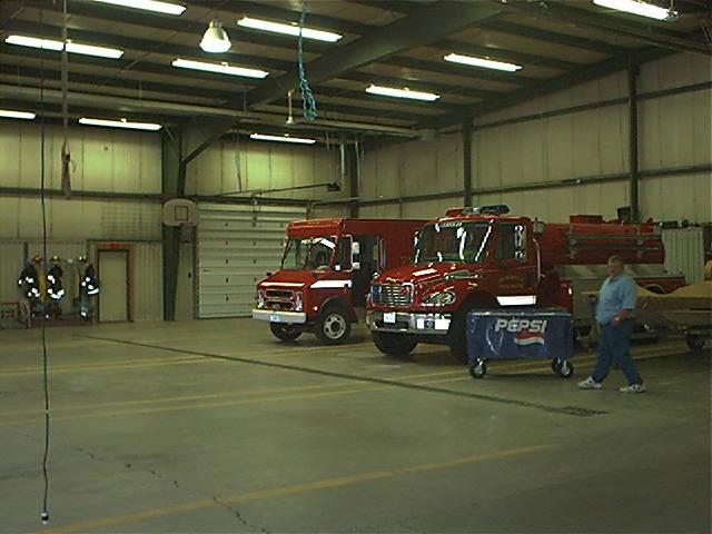2006 Fall Conference - Estherville.   Inside Fire Station